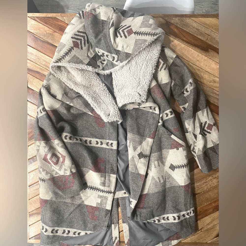 Ecoté Small Jacket